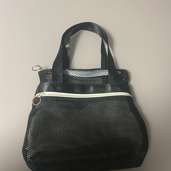 Toiletry bag - Picture 4 of 4